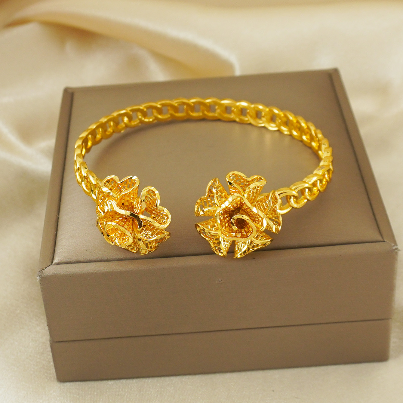 베스트셀러 금도금 구리 팔찌, 시계줄, 속이 빈 꽃무늬 - Best Jewelry Watches Women 리뷰 및 가격
